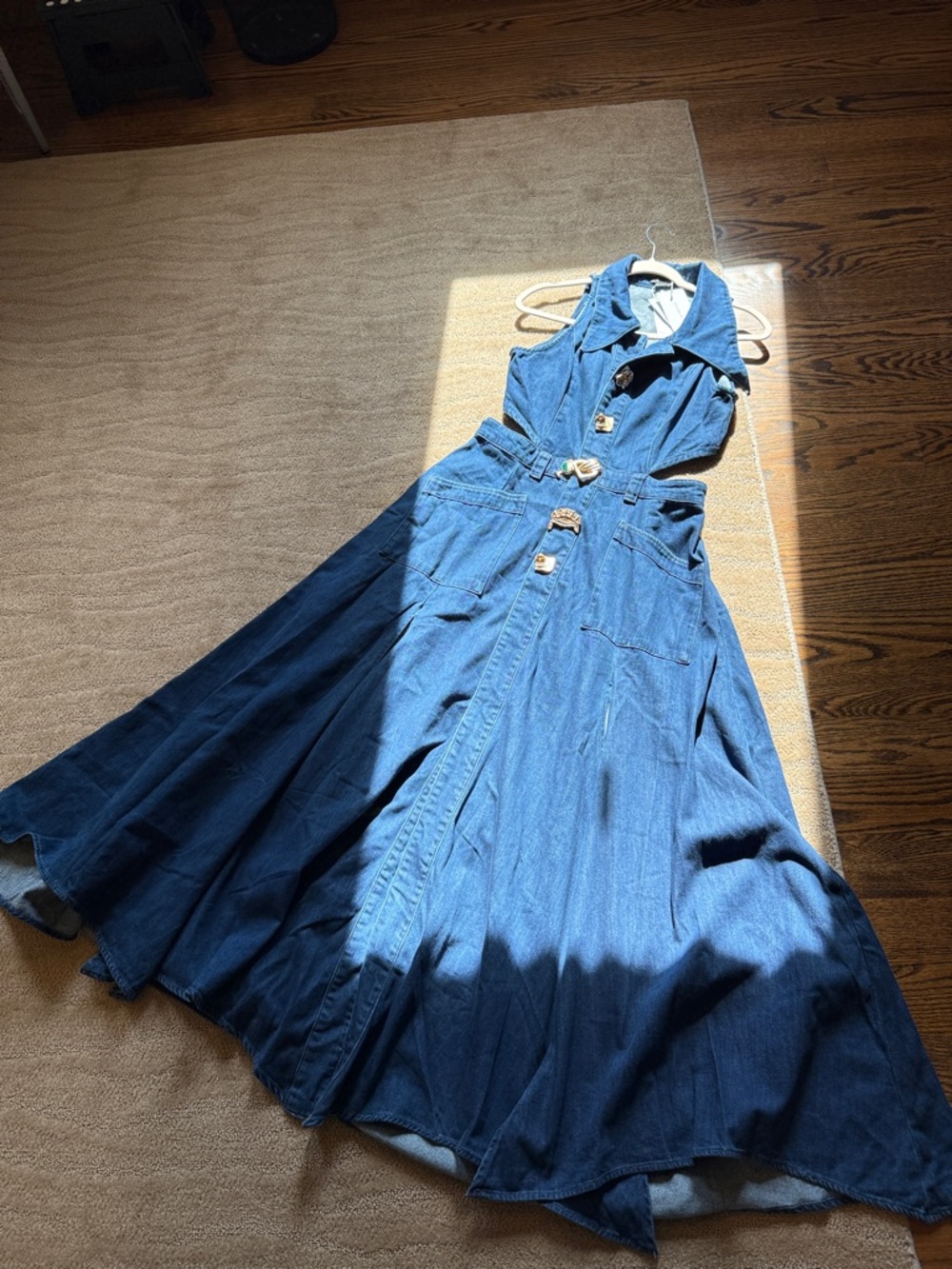 Urban Revivo Cut‎ Out Denim Maxi Dress - Picture 15 of 16
